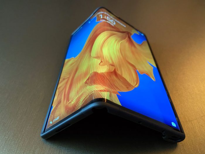 Mate Xs doblándose Mate Xs: ¡el smartphone recién anunciado esta aquí!