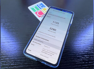 El benchamrk del Find N2 Flip según GeekBench