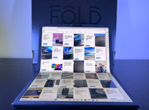 TECHcetera visto desde un plegable como el ASUS Zenbook 17 Fold OLED