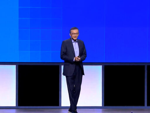 Lip-Bu Tan en el Intel Vision 2025 principal