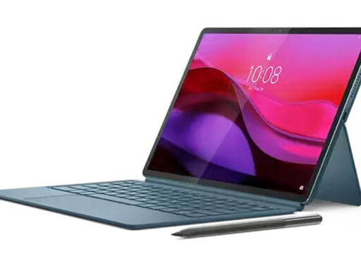 Perspectiva de la Lenovo Yoga Tab Plus con accesorios