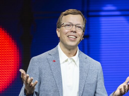 CEO en el Red Hat Summit 2926